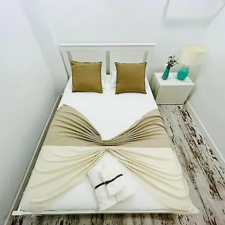 Charm In Alfama Апартаменты Лиссабон